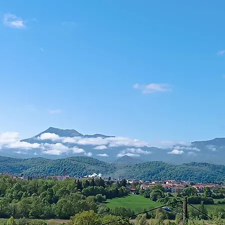 Apartmán Pyrenees Vue - Commentaires Positifs - Vues Fantastique, Tres Bon Petit-dejeuner, Calme, Piscine, Parking *