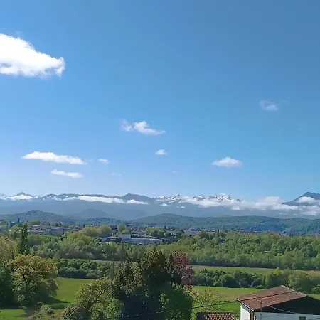 Pyrenees Vue - Commentaires Positifs - Vues Fantastique, Tres Bon Petit-dejeuner, Calme, Piscine, Parking Saint-Gaudens (Haute-Garonne)