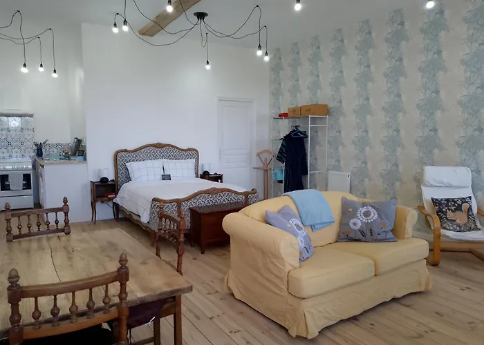 Pyrenees Vue - Commentaires Positifs - Vues Fantastique, Tres Bon Petit-dejeuner, Calme, Piscine, Parking شقة *