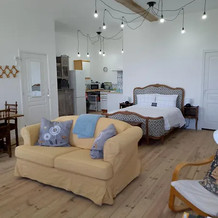 Pyrenees Vue - Commentaires Positifs - Vues Fantastique, Tres Bon Petit-dejeuner, Calme, Piscine, Parking سان جودُ