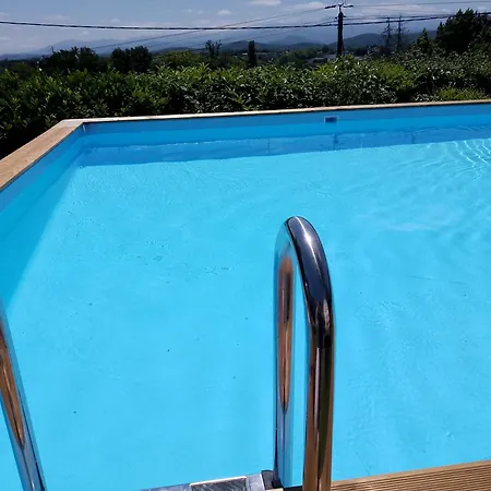Pyrenees Vue - Commentaires Positifs - Vues Fantastique, Tres Bon Petit-dejeuner, Calme, Piscine, Parking
