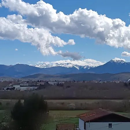 Lejlighed Pyrenees Vue - Commentaires Positifs - Vues Fantastique, Tres Bon Petit-dejeuner, Calme, Piscine, Parking *