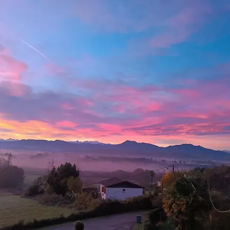 Appartement Pyrenees Vue Gite Hoopoe - Le Plus Commentaires Positifs,Vues Fantastique, Petit-Dejeuner, Calme, Piscine, Parking Saint-Gaudens (Haute-Garonne)