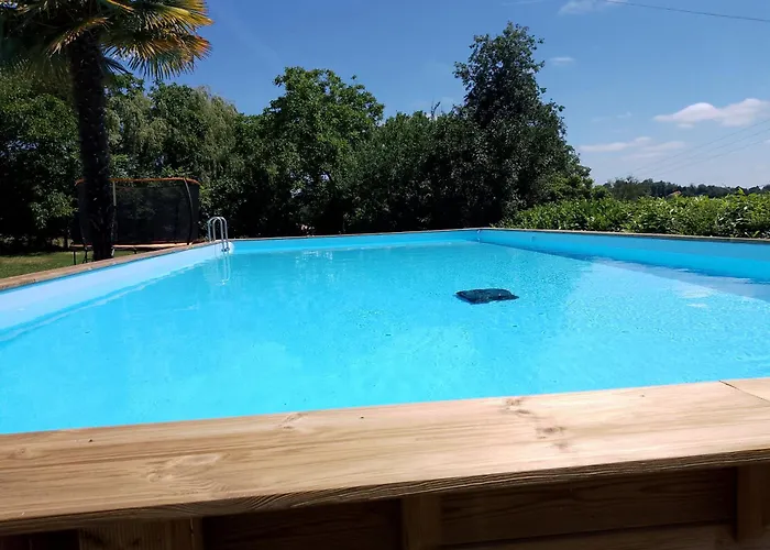 Апартаменты Pyrenees Vue - Commentaires Positifs - Vues Fantastique, Tres Bon Petit-dejeuner, Calme, Piscine, Parking Сен-Годенс