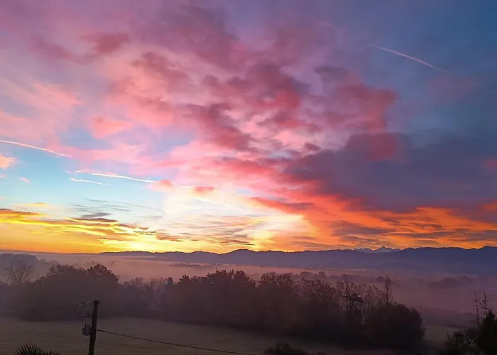 公寓 Pyrenees Vue - Commentaires Positifs - Vues Fantastique, Tres Bon Petit-dejeuner, Calme, Piscine, Parking *