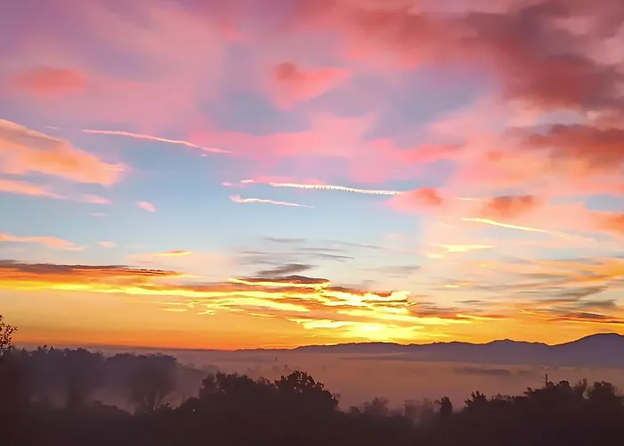 Апартаменты Pyrenees Vue - Commentaires Positifs - Vues Fantastique, Tres Bon Petit-dejeuner, Calme, Piscine, Parking